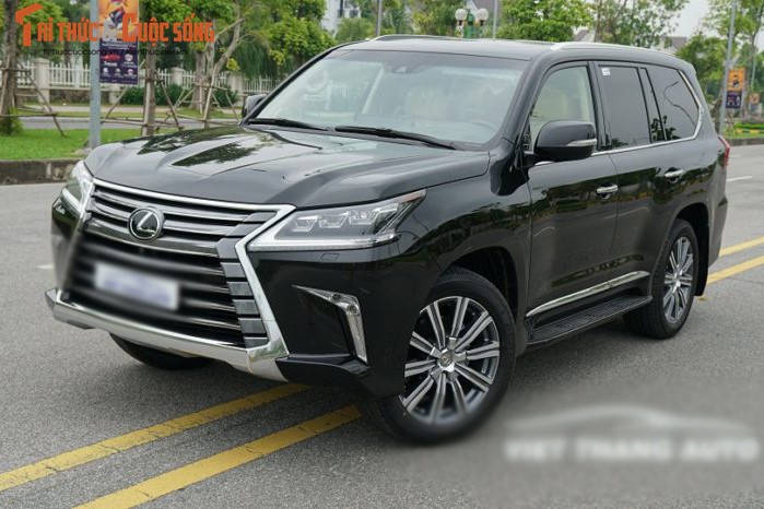 Xe sang Lexus LX570 2016 gia hon 6 ty dong tai VN